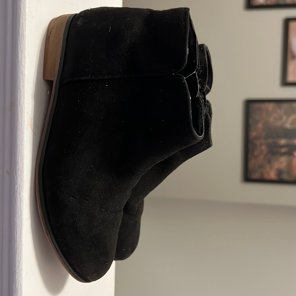 Girls booties